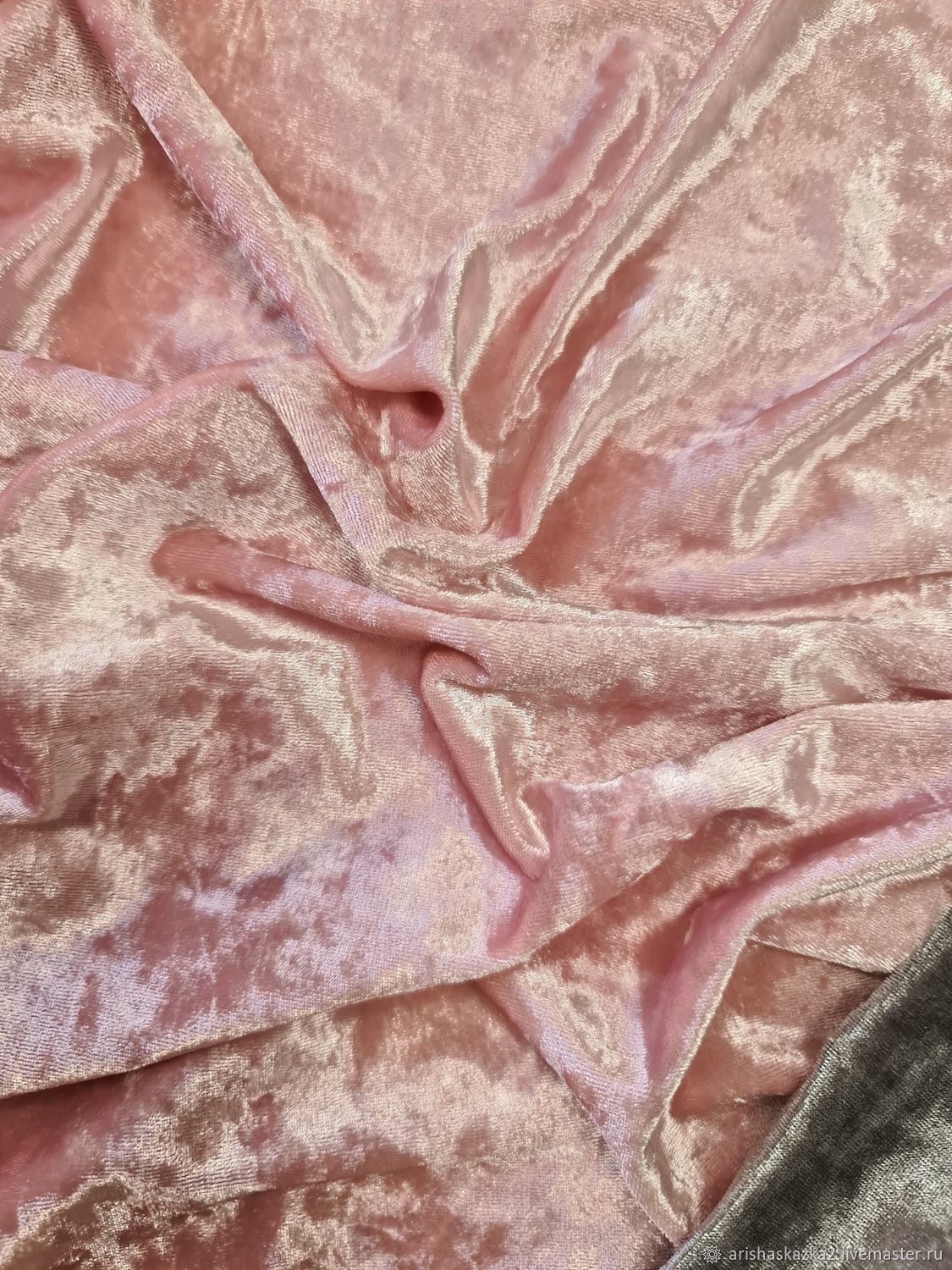 картинка Бархат  розовый мраморный. Цена за 1/4 метра.50х80 см. При покупке нескольких отрезов придет Единым куском!  от магазина Ариши Рукодельные нежности